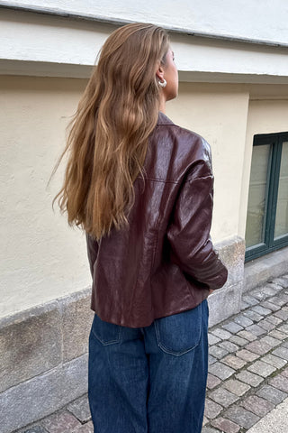 Billie Jacket in Bordeaux · effortless scandi jacket for women from ITS MAY