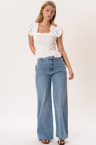 Amadea Jeans in Light Blue · effortless scandi jeans for women from ITS MAY