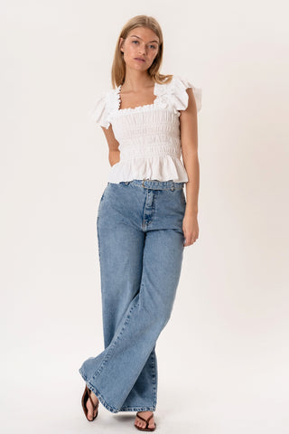 Amadea Jeans in Light Blue · effortless scandi jeans for women from ITS MAY