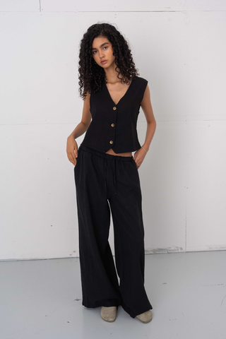 Elle Vest in Black · effortless scandi vest for women from ITS MAY